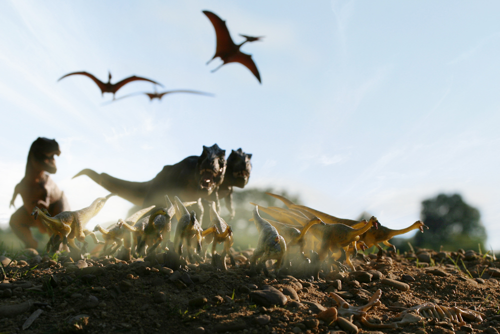 Winning dinosaur diorama 2013: Three angry chicks at work, by federreptil