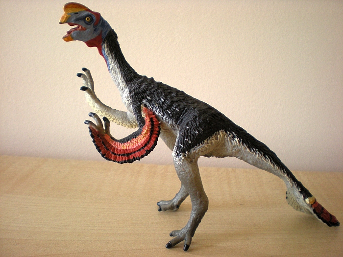 disney oviraptor egg