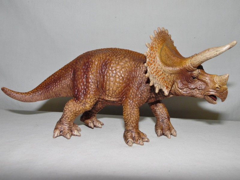 Triceratops (World Of History By Schleich) – Dinosaur Toy Blog