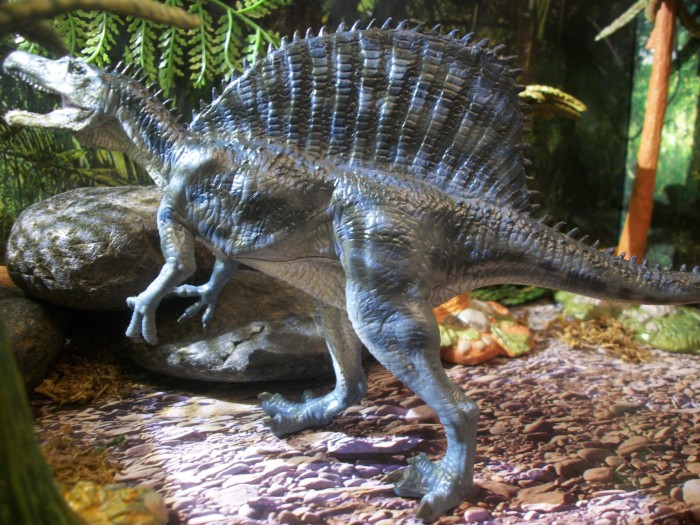 Spinosaurus Favorite 3