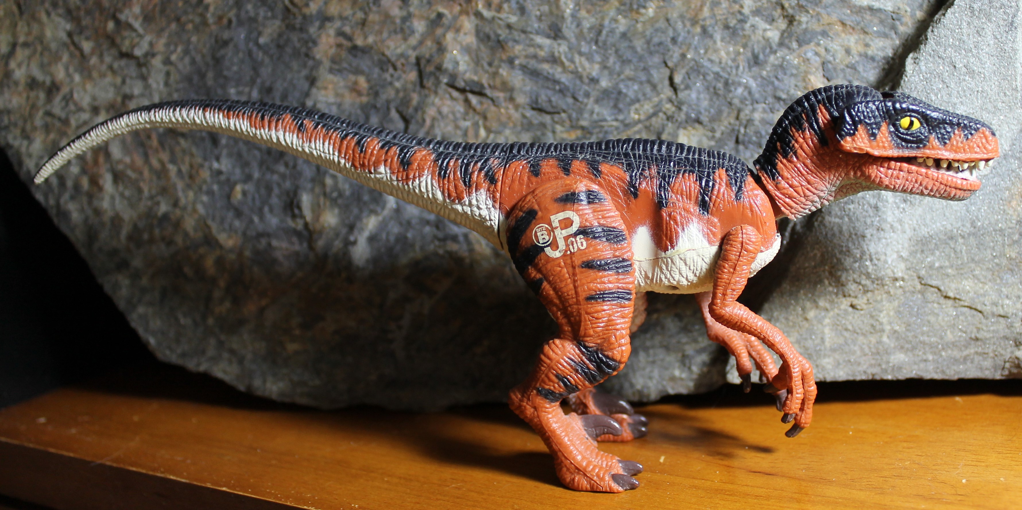 Velociraptor (The Lost World: Jurassic Park Series 1 by Kenner 