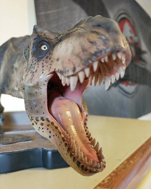Jurassic Park - Breakout T-Rex - Chronicle Collectibles action figure