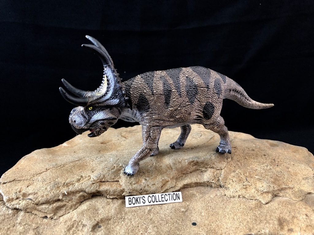 Dinosaure Diablocératops Schleich : King Jouet, Figurines Schleich - Jeux  d'imitation & Mondes imaginaires