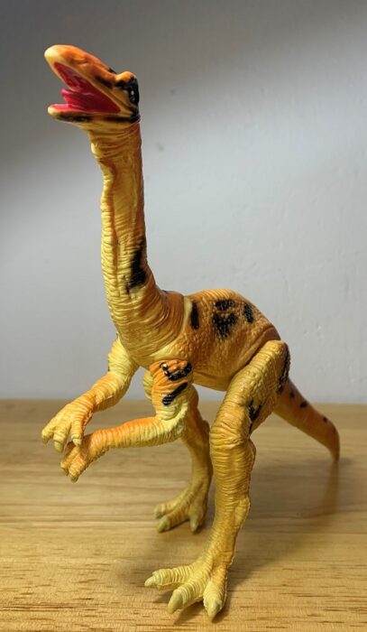 Struthiomimus (Thunder-Beasts by Sky Kids) – Dinosaur Toy Blog