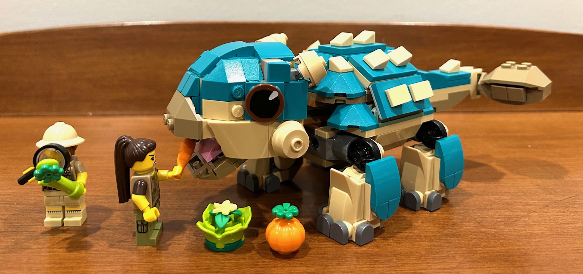 Read more about the article Baby Bumpy: Ankylosaurus (Jurassic World by LEGO)