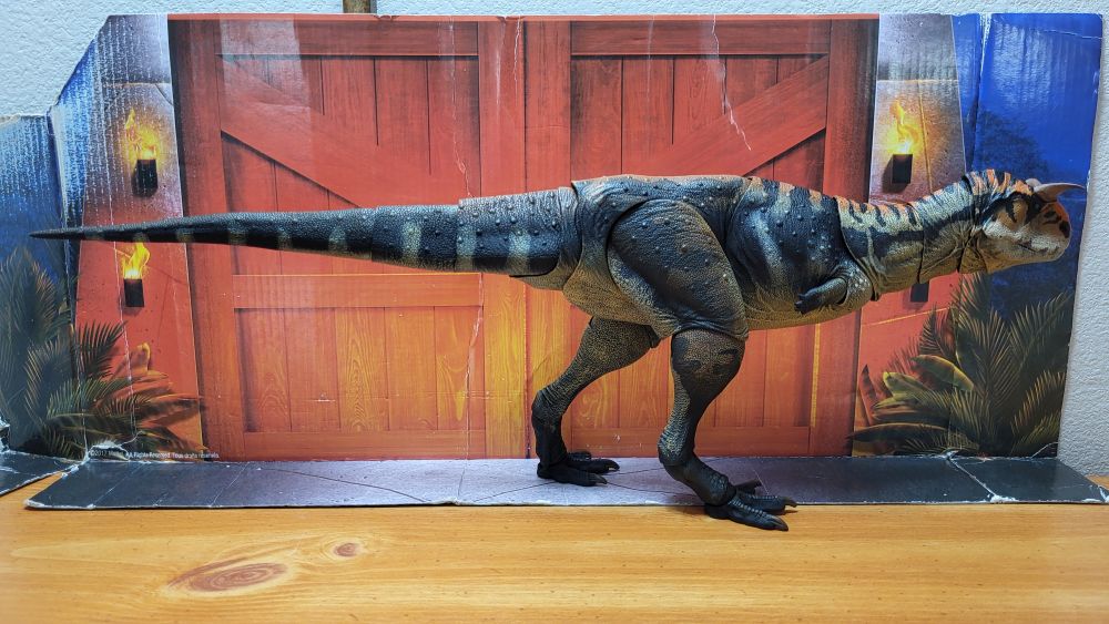 Right side view of the Carnotaurus in a neutral pose, jaw closed
